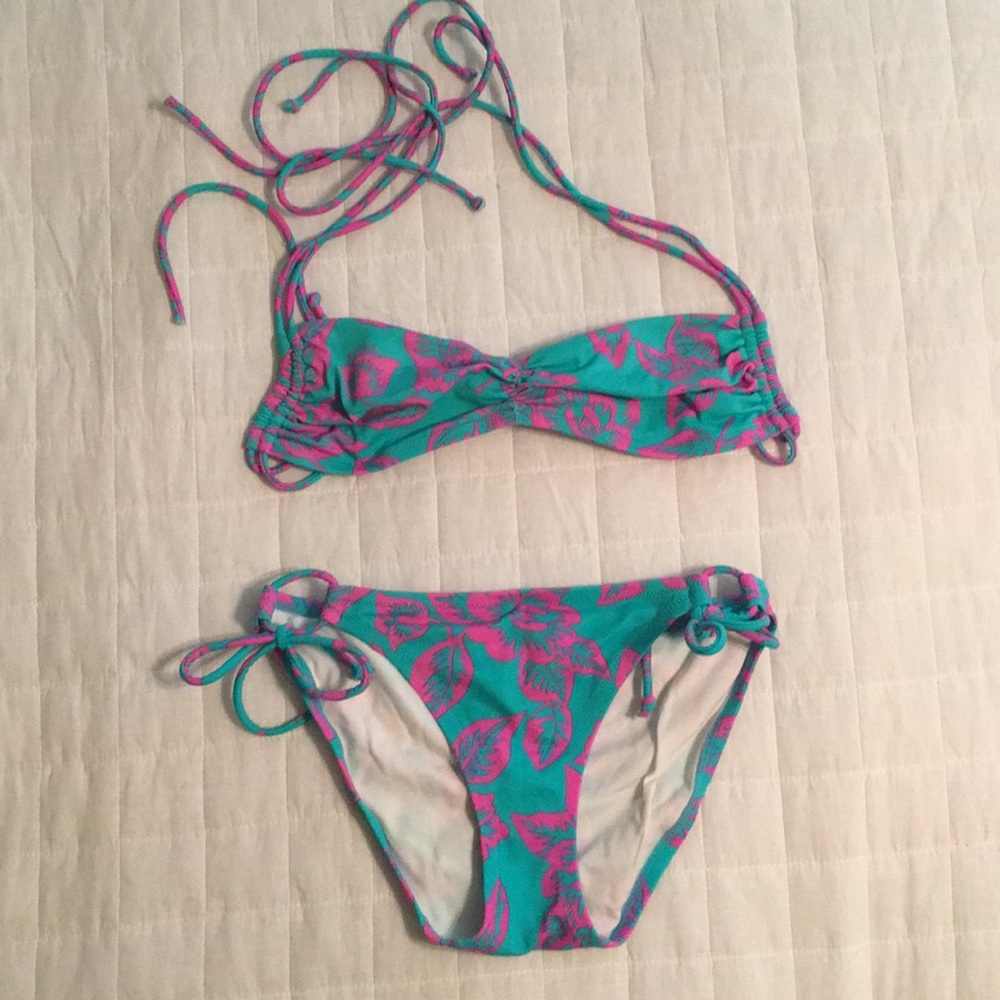 VS String Bikini